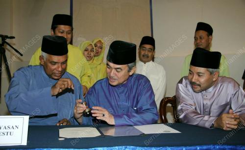 ABDULLAH AHMAD BADAWI