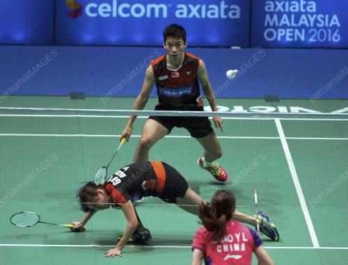 SG03_09042016_BADMINTON