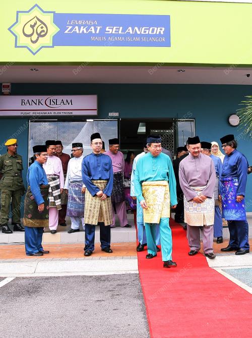 SHARAFUDDIN IDRIS SHAH