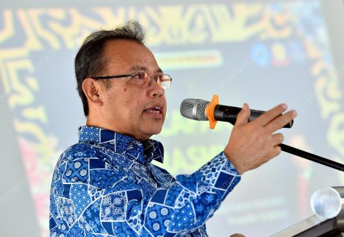 DATUK SERI DR ABDUL FATAH ABDULLAH