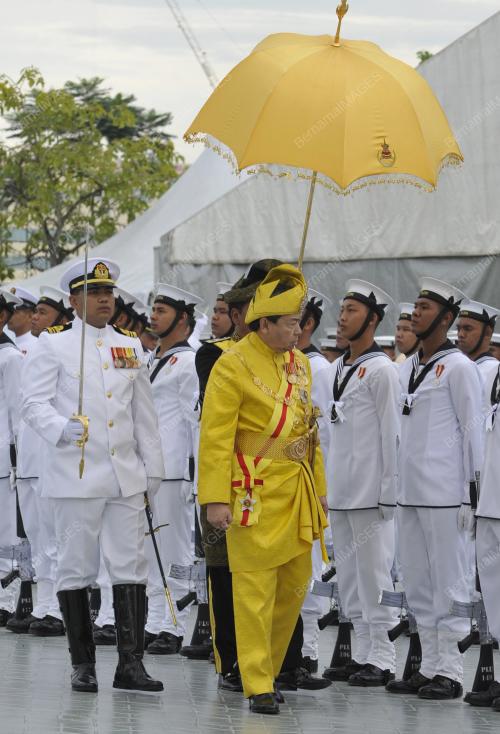 SULTAN SHARAFUDDIN IDRIS SHAH