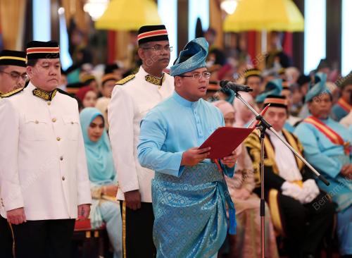 SULTAN SHARAFUDDIN IDRIS SHAH