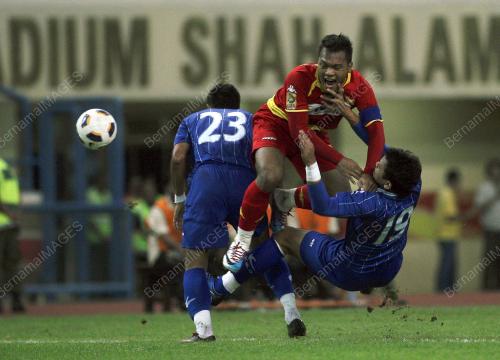 SG03_12022011_BOLASEPAK