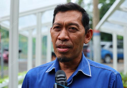 ROZMAN SUMIATI