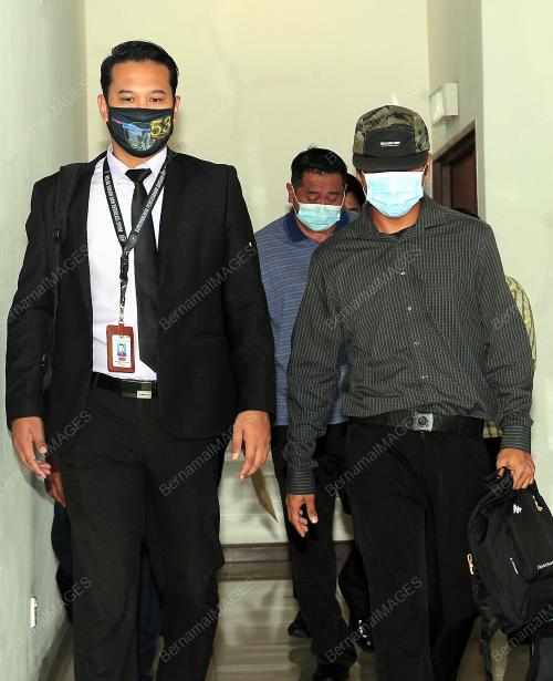 BEKAS PEMBANTU PENGUATKUASA SPAD DIDAKWA KES RASUAH