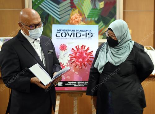 PROF TS DR ROZIAH MOHD JANOR