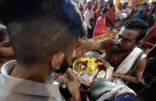 SAMBUTAN PERAYAAN DEEPAVALI