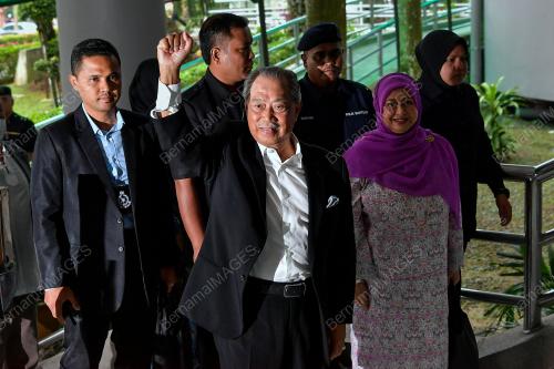 TAN SRI MUHYIDDIN YASSIN