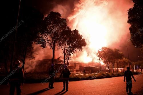 SG03_13042019_KILANG_TERBAKAR