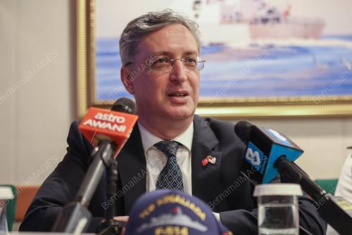 EMIR SALIM YUKSEL