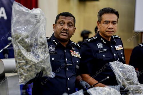 DATUK HUSSEIN OMAR KHAN