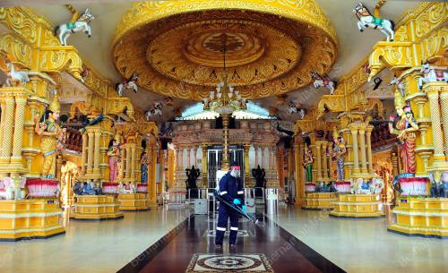 SEMBURAN CECAIR NYAH KUMAN DI KUIL MENJELANG DEEPAVALI
