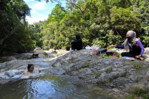 RIADAH CUTI HUJUNG MINGGU