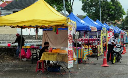 PENJAJA KECIL BERNIAGA SEMASA PKP 2.0