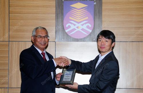 MOHD AZRAAI KASSIM