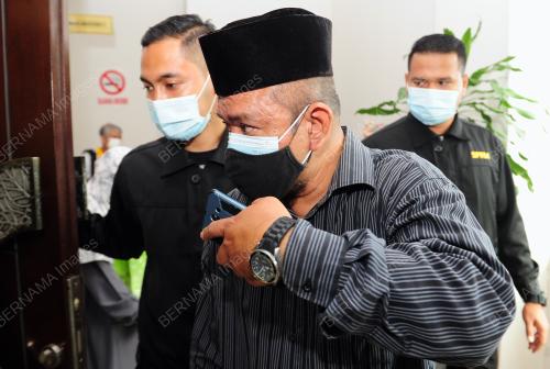 MOHAMED NOR AZMI DARNO