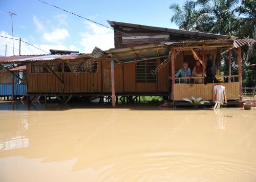 SG03_14122015_BANJIR