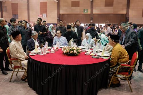DATUK SERI ANWAR IBRAHIM