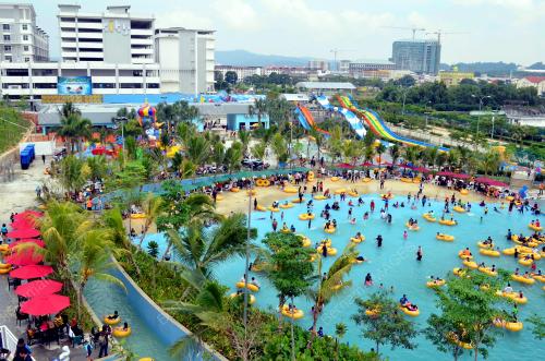 SG03_15112012_WATERWORLD