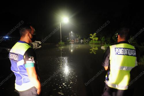 TINJAUAN AIR PASANG BESAR DI PELABUAHAN KLANG