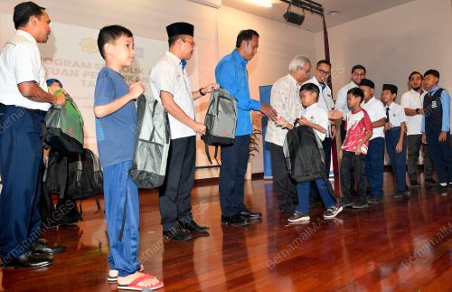 PROGRAM SIMBOLIK AGIHAN BANTUAN PENDIDIKAN 2025 LZS