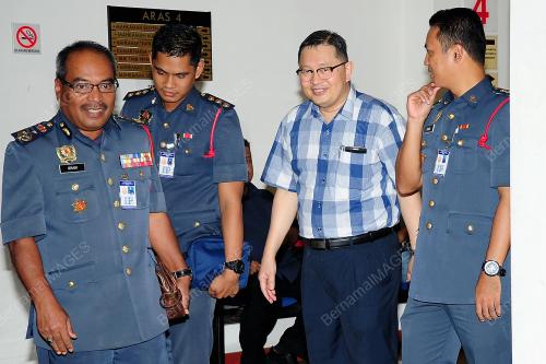 SG03_16042019_INKUES_BN201904126468