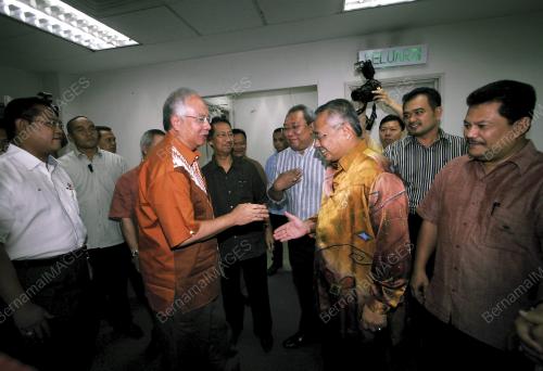 MOHD NAJIB TUN ABDUL RAZAK