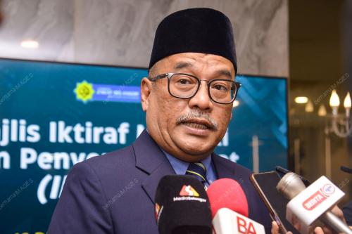 MOHD KHAIDZIR SHAHARI