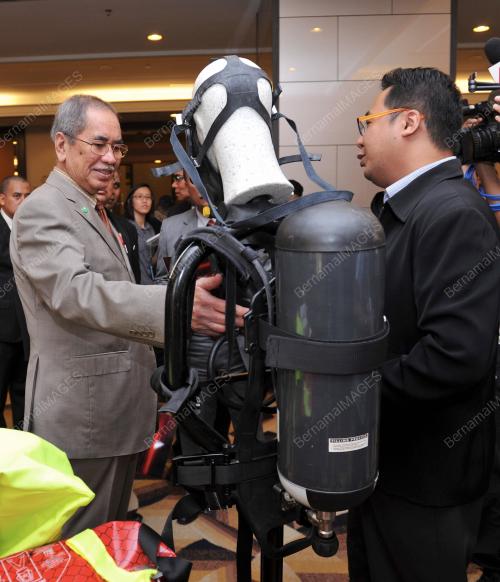 SG03_18012016_SIMPOSIUM
