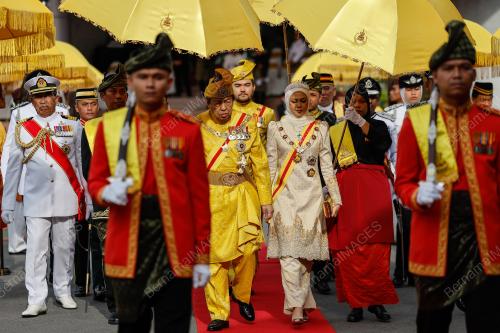 SULTAN SHARAFUDDIN IDRIS SHAH