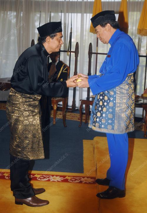 AZMAN YUSOF