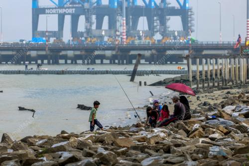 AKTIVITI MEMANCING HUJUNG MINGGU