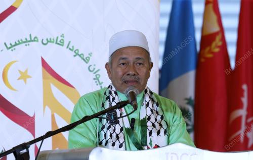 DATUK SERI IBRAHIM TUAN MAN