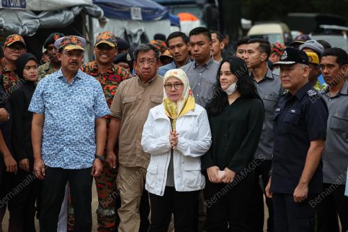 TUNKU HAJAH AZIZAH AMINAH MAIMUNAH ISKANDARIAH