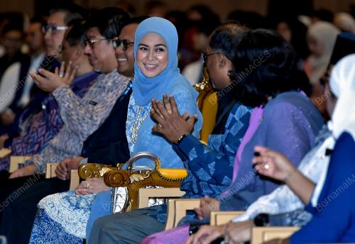 TENGKU PERMAISURI SELANGOR TENGKU PERMAISURI NORASHIKIN