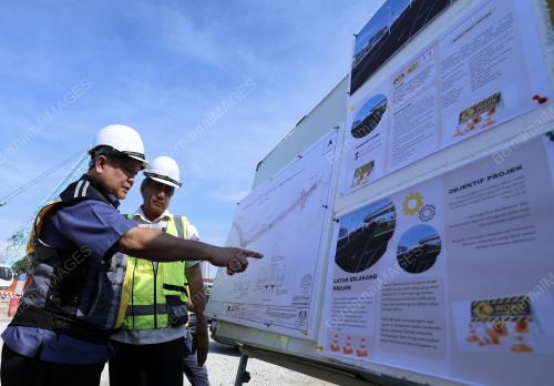 DATUK SERI ALEXANDER NANTA LINGGI