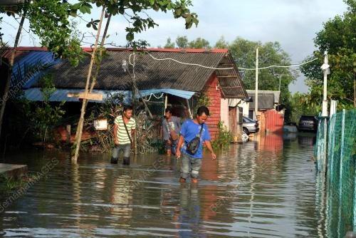 FENOMENA AIR LAUT PASANG BESAR