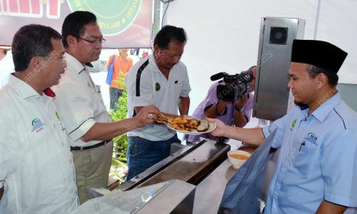 DATUK SERI NOH OMAR