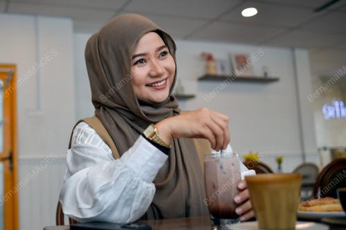FARAH DAFRI