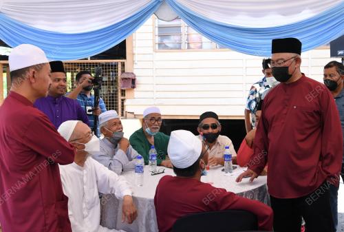 TAN SRI NOH OMAR