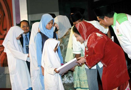 ROSMAH MANSOR