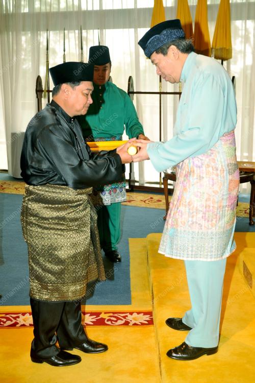 SG03_21022013_SULTAN_HAKIM