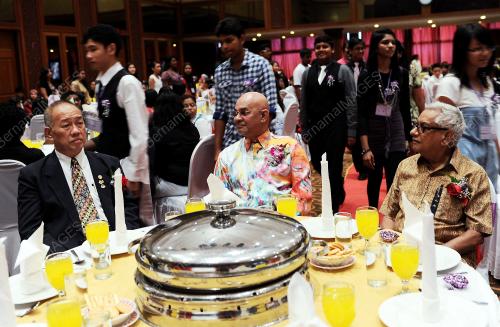 SG03_21042012_HADIR_MAJLIS