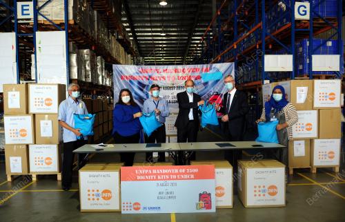 MAJLIS PENYERAHAN SUMBANGAN DIGNITY KITS DARI UNFPA KEPADA UNHCR