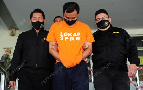 KES RASUAH JURUTERA BANGUNAN