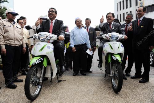 DATUK DR EWON EBIN