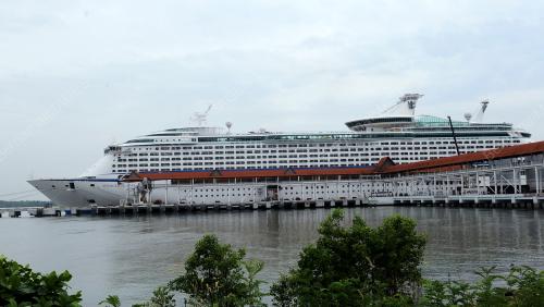 SG03_25052012_VOYAGER_SHIP