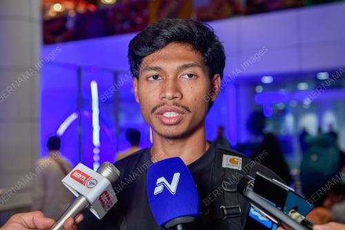 MUHAMMAD AZEEM FAHMI
