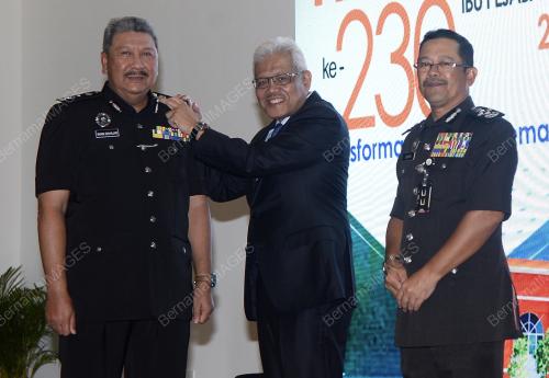 DATUK SERI HAMZAH ZAINUDIN