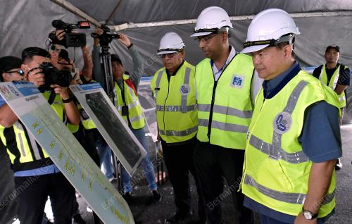 DATUK SERI ALEXANDER NANTA LINGGI